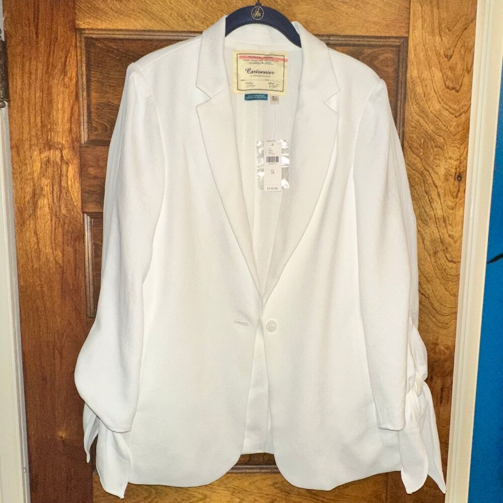 NWT. Cartonnier Blazer Anthropologie Size 10 White Butterfly Split Sleeves